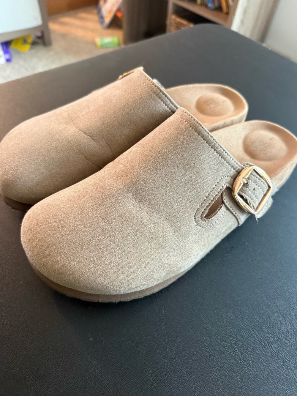 Time and Tru Women’s Taupe Suede Clog Mules Size 6 Adjustable Buckle